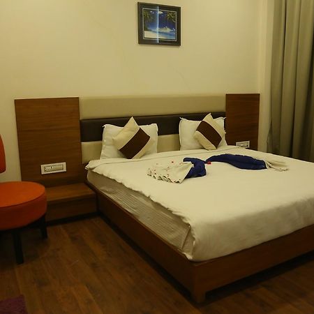 Hotel Anantaragreens Disa Exterior photo