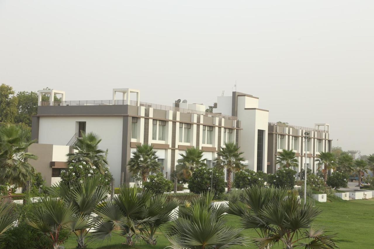 Hotel Anantaragreens Disa Exterior photo